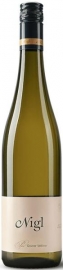 Gr�ner Veltliner Senftenberger Piri 2010, Nigl  - Duftet nach Stein- und Kernobst, einladender Duft, feingliedrig, saftige lebendige S�ure, gepaart mit Kr�uterw�rze und Mineralit�t, mittelgewichtig, ausgewogene Extrakt s��e.