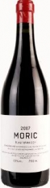 Blaufr�nkisch Moric Reserve 2009, Moric - MORIC BLAUFR�NKISCH ist ein neuer Wein des Weinguts. Er verheiratet die gro�en Herk�nfte Neckenmarkt und Lutzmannsburg und repr�sentiert unsere Vorstellung einer �Reserve�- Qualit�t. 80 Prozent der Trauben stammen von de...